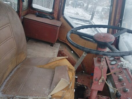 1990 ХТЗ Т-16, золотистый, 150000 рублей, вид 2