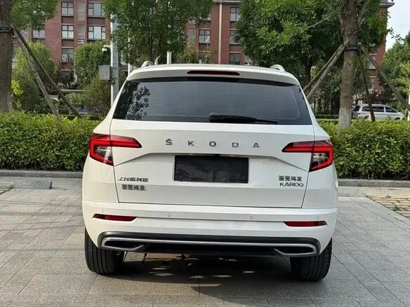 2023 Skoda Karoq DSG7 I, белый, 2370000 рублей - вид 8