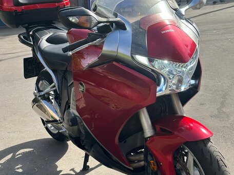 2012 Honda VFR 1200, красный, 777000 рублей, вид 4