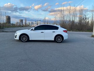 2013 Chevrolet Cruze I Рестайлинг, белый, 749000 рублей, вид 4