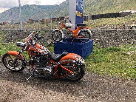 2002 Big Dog Motorcycles Mastiff, оранжевый, 1000000 рублей, вид 3