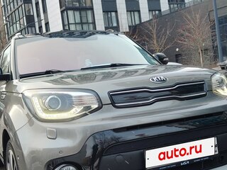 2019 Kia Soul II Рестайлинг, серебристый, 2000000 рублей, вид 3