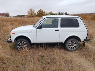 2016 Lada (ВАЗ) 2121 (4x4) I Рестайлинг, белый, 530000 рублей, вид 4