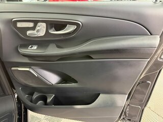 2026 Mercedes-Benz V-Класс Long 300 d длинный III (W447) Рестайлинг 2, чёрный, 14556187 рублей, вид 5