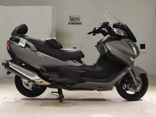 2013 Suzuki Burgman (SkyWave) 650, серебристый, 560000 рублей, вид 1