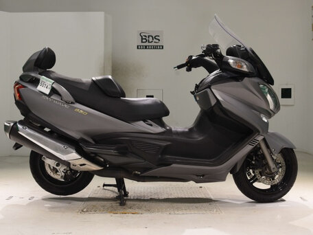 2013 Suzuki Burgman (SkyWave) 650, серебристый, 560000 рублей, вид 1