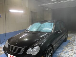 2003 Mercedes-Benz C-Класс 230 II (W203), чёрный, 820000 рублей, вид 2