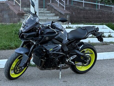 2017 Yamaha MT-10, серый, 1290000 рублей, вид 2