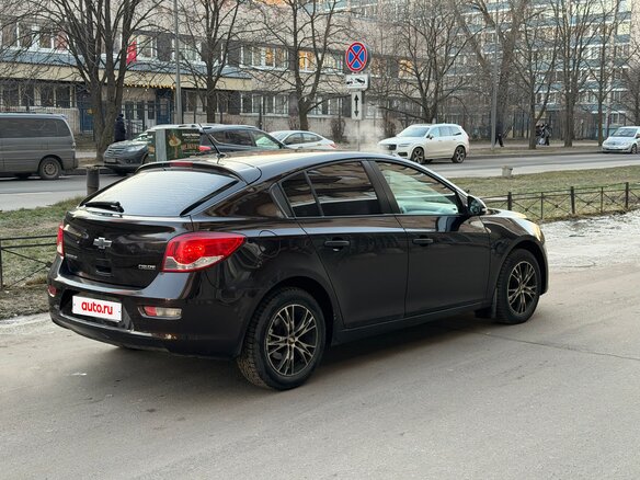 2015 Chevrolet Cruze I Рестайлинг, коричневый, 629000 рублей - вид 6
