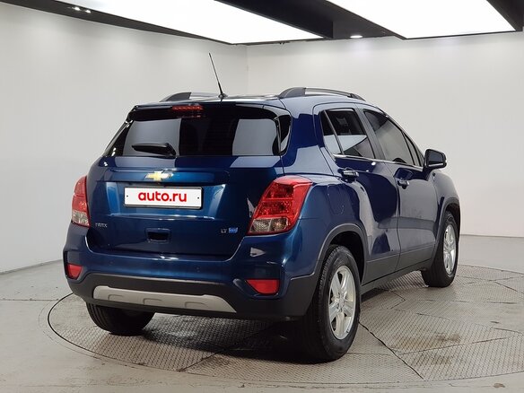 2022 Chevrolet Trax I Рестайлинг, синий - вид 3