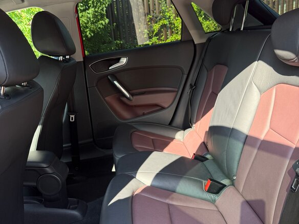 2012 Audi A1 I (8X), красный, 1090000 рублей - вид 25