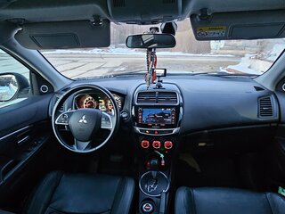 2014 Mitsubishi ASX I Рестайлинг, белый, 1450000 рублей, вид 3