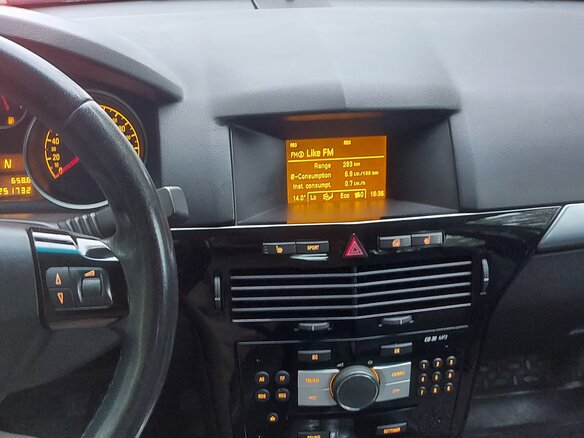 2009 Opel Astra H Рестайлинг, белый, 350000 рублей - вид 12