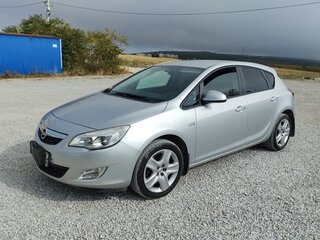 2010 Opel Astra J, серебристый, 740000 рублей, вид 1