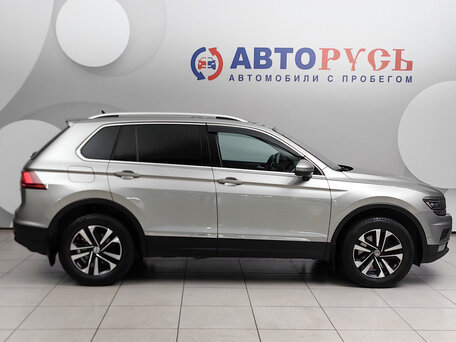 2020 Volkswagen Tiguan II, серый, 2998000 рублей, вид 5