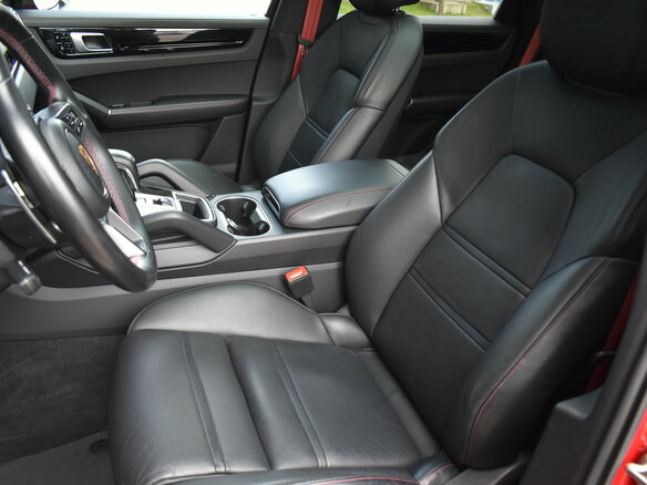2021 Porsche Cayenne Coupé III, красный, 9100000 рублей - вид 15