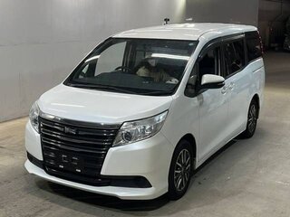 2015 Toyota Noah III (R80), белый, 2300000 рублей, вид 1
