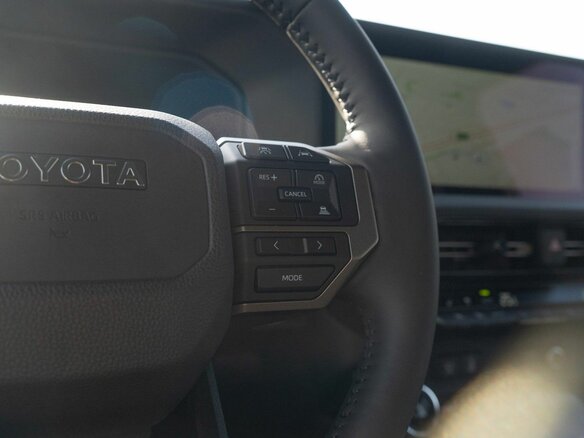 2026 Toyota Land Cruiser Prado 250 Series, белый, 12100000 рублей - вид 21