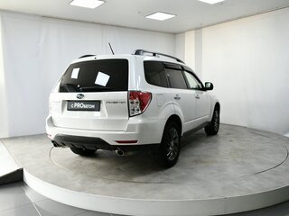 2012 Subaru Forester III Рестайлинг, белый, 1275000 рублей, вид 2
