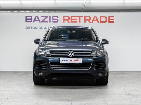 2014 Volkswagen Touareg II, серый, 1730000 рублей, вид 2