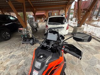 2023 KTM 1290 Super Adventure S, оранжевый, 1990000 рублей, вид 5