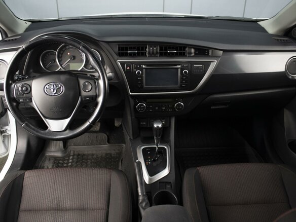 2015 Toyota Auris II, белый, 1419000 рублей - вид 4