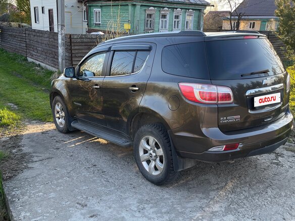 2013 Chevrolet TrailBlazer II, коричневый, 1780000 рублей - вид 5