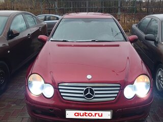 2002 Mercedes-Benz C-Класс 200 II (W203), красный, 370000 рублей, вид 3