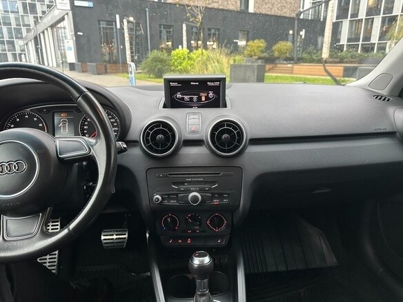 2013 Audi A1 I (8X), белый, 950000 рублей - вид 7