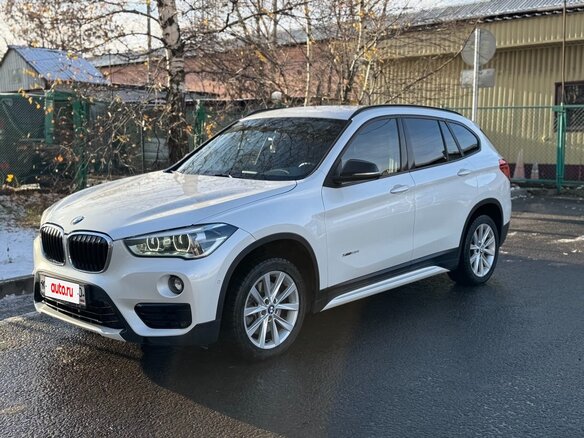 2017 BMW X1 20i xDrive II (F48), белый, 2400000 рублей - вид 24