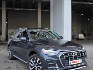 2021 Audi Q5 45 TFSI II (FY) Рестайлинг, серый, 3900000 рублей, вид 3