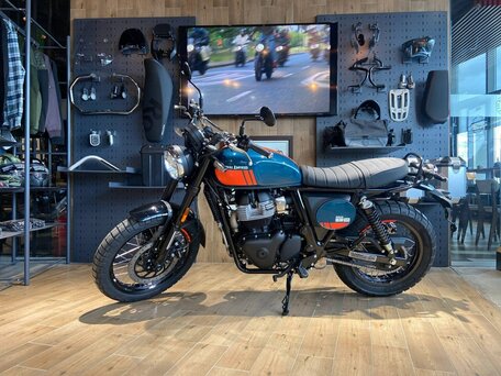 2026 Royal Enfield Bear 650, зелёный, 737000 рублей, вид 5