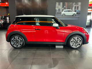 2024 Mini Hatch C IV (F65/F66/J01), красный, 4790000 рублей, вид 4