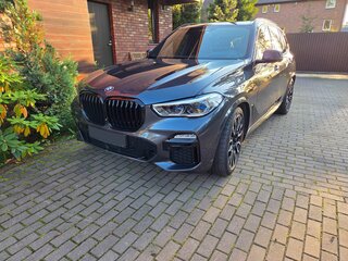 2019 BMW X5 M50d IV (G05/G18), серый, 6490000 рублей, вид 2