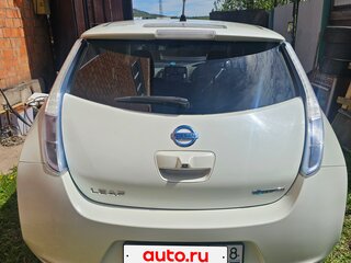 2011 Nissan Leaf (EM61) I (ZE0/AZE0), белый, 520000 рублей, вид 4