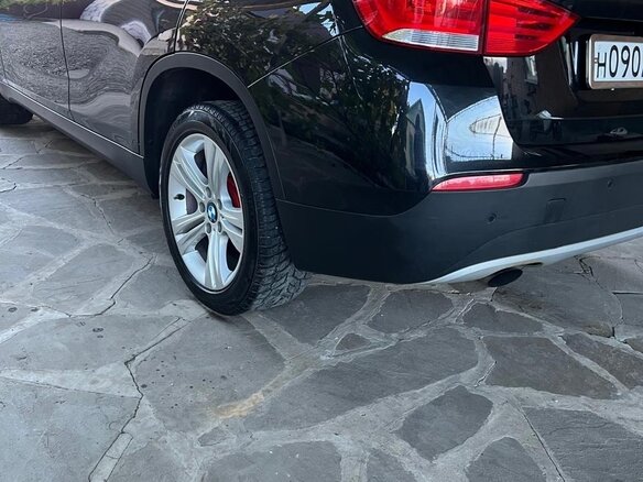 2010 BMW X1 18i I (E84), чёрный, 1229000 рублей - вид 6