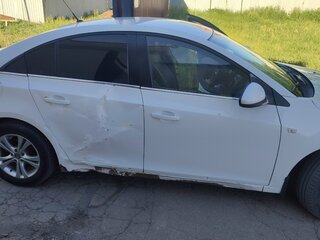 2013 Chevrolet Cruze I Рестайлинг, белый, 555000 рублей, вид 3