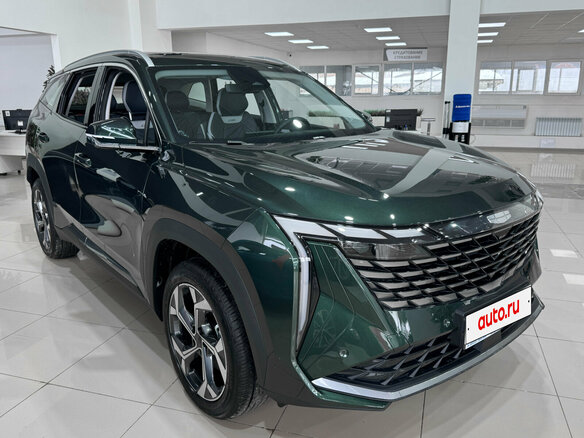 2025 Geely Atlas II, зелёный, 3909990 рублей