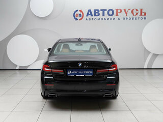 2020 BMW 5 серии 520i VII (G30/G31/G38) Рестайлинг, чёрный, 3475000 рублей, вид 4