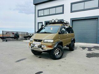 Mitsubishi Delica IV