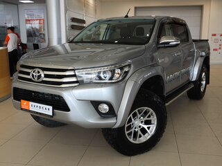 Toyota Hilux VIII