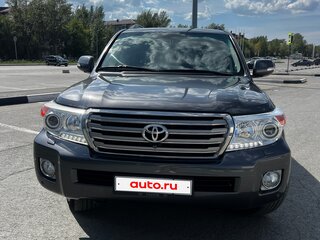 2013 Toyota Land Cruiser 200 Series Рестайлинг 1, серый, 3540000 рублей, вид 1