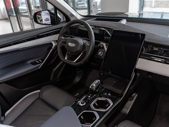 2026 Geely Atlas II, чёрный, 4229990 рублей - вид 14