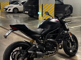 Ducati Monster 797