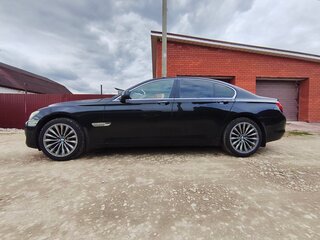 2009 BMW 7 серии Long 740Li V (F01/F02/F04), чёрный, 1350000 рублей, вид 5