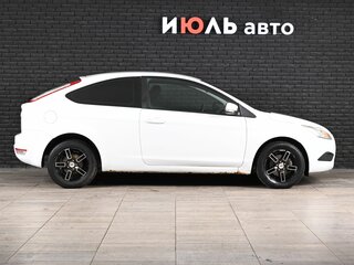 2009 Ford Focus II Рестайлинг, белый, 300000 рублей, вид 5