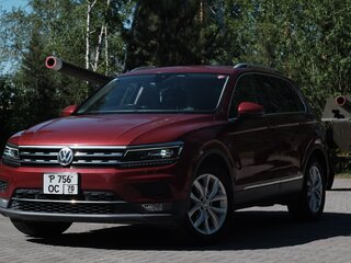 2018 Volkswagen Tiguan II, пурпурный, 1750000 рублей, вид 1