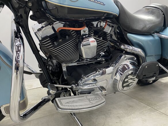 2006 Harley-Davidson Road King, голубой, 689000 рублей - вид 8
