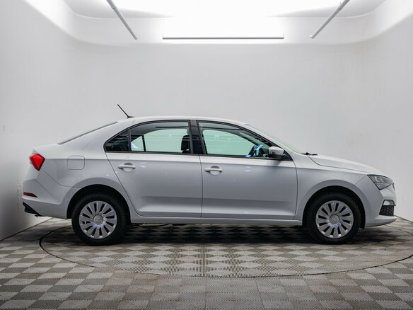 2021 Skoda Rapid II, белый - вид 3