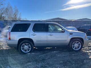 2011 Cadillac Escalade III, серебристый, 3000000 рублей, вид 2